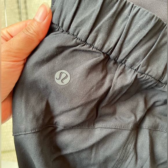 lululemon athletica Pants - Lululemon Women’s Crop Pants
